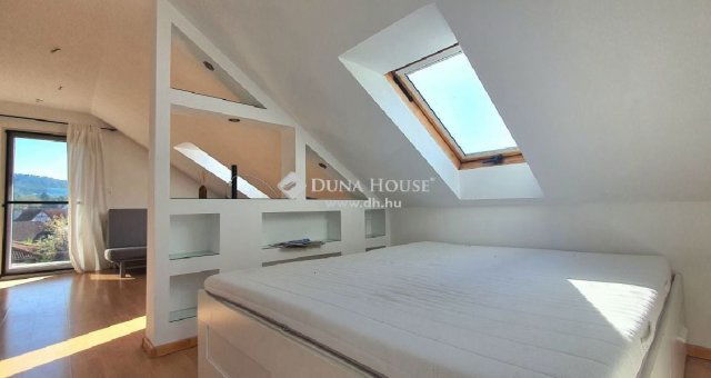 Eladó családi ház, Gyenesdiáson 128 M Ft, 5 szobás