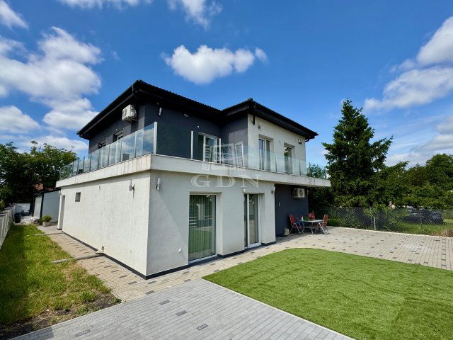 Eladó családi ház, Budapesten, XXII. kerületben 198 M Ft