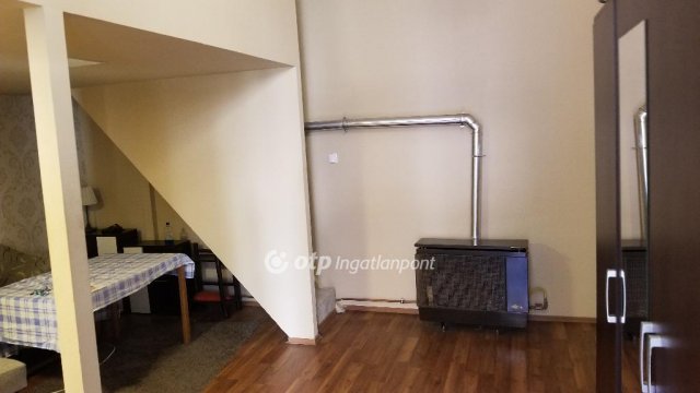 Eladó téglalakás, Budapesten, VIII. kerületben 52 M Ft, 1 szobás