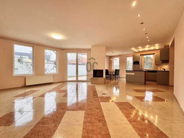 Eladó családi ház, Győrzámolyon 119 M Ft, 3 szobás