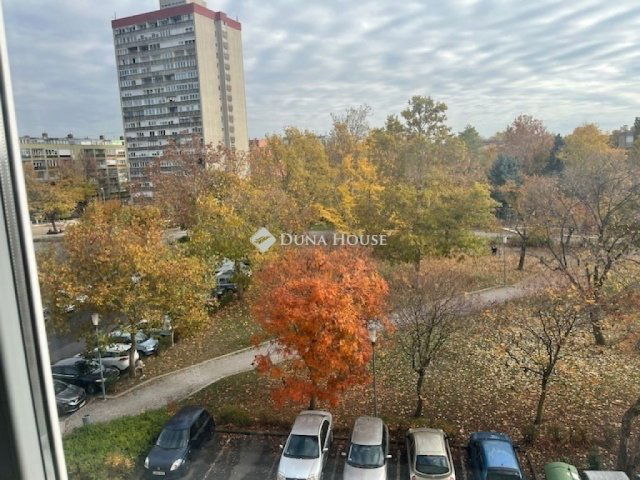 Eladó téglalakás, Pécsett 55.9 M Ft, 2 szobás