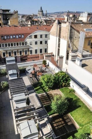 Eladó téglalakás, Budapesten, VI. kerületben 125 M Ft, 3 szobás