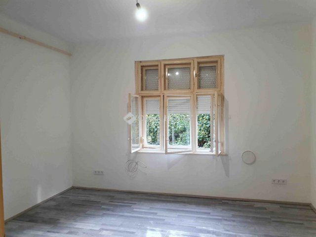 Eladó téglalakás, Budapesten, XVII. kerületben 36.5 M Ft