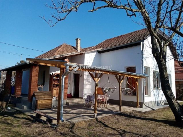 Eladó családi ház, Maglódon 94.9 M Ft, 3+2 szobás