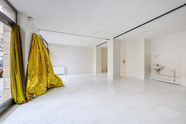 Eladó üzlethelyiség, Budapesten, VIII. kerületben 51.9 M Ft