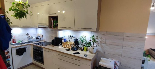 Eladó téglalakás, Győrött 55.9 M Ft, 2+1 szobás