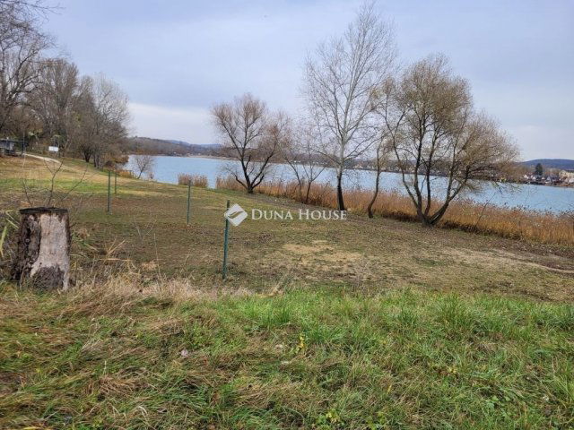 Eladó családi ház, Esztergomban 54.9 M Ft, 3 szobás