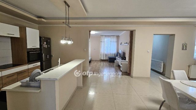 Eladó családi ház, Pusztaszabolcson 95 M Ft, 3 szobás