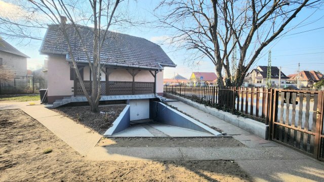 Eladó családi ház, Tökölön 84.9 M Ft, 4 szobás