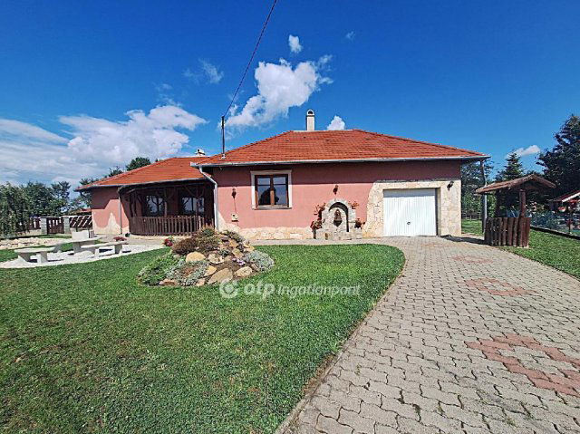 Eladó családi ház, Komádiban 67 M Ft, 1+3 szobás