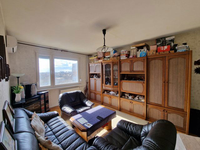 Eladó panellakás, Budapesten, XXI. kerületben 61.9 M Ft, 3 szobás