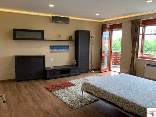 Eladó téglalakás, Pécsett 46 M Ft, 1 szobás