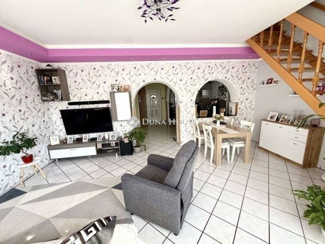 Eladó családi ház, Budapesten, XVIII. kerületben 83.9 M Ft