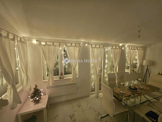 Eladó családi ház, Veresegyházon 139.9 M Ft, 4 szobás