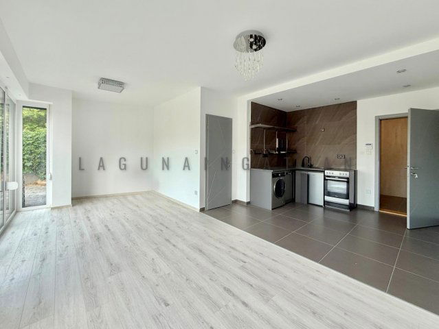 Eladó téglalakás, Budapesten, II. kerületben, Szépvölgyi úton