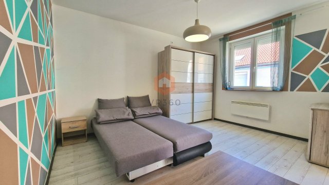 Eladó téglalakás, Pécsett, Hargita utcában 32 M Ft, 1 szobás