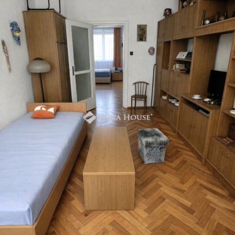 Eladó téglalakás, Szombathelyen 39 M Ft, 2 szobás
