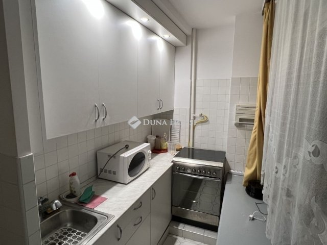 Eladó panellakás, Székesfehérvárott 44.9 M Ft, 2 szobás