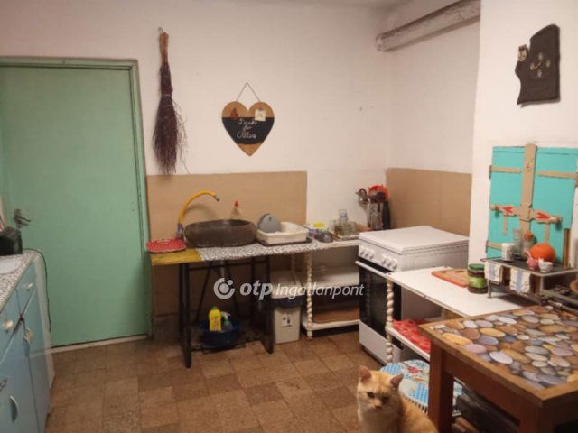 Eladó családi ház, Csabrendeken 30 M Ft, 4 szobás