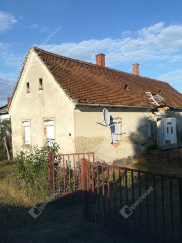 Eladó családi ház, Zalalövőn 20 M Ft, 2 szobás