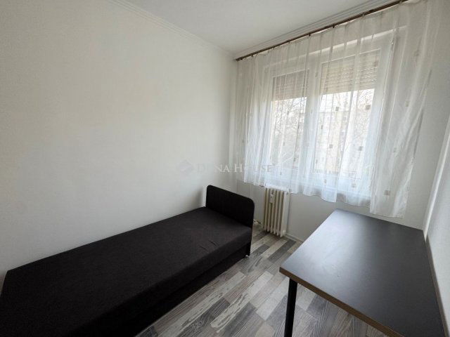 Kiadó panellakás, albérlet, Nyíregyházán, Ószőlő utcában