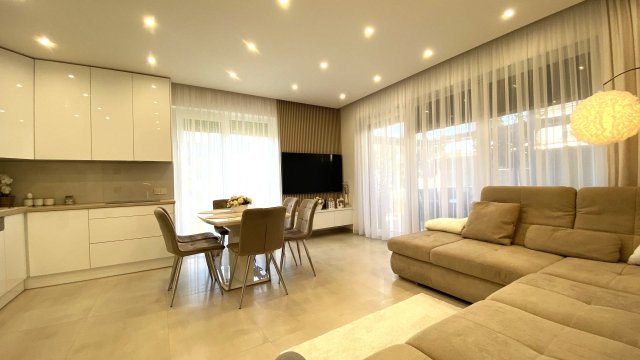 Eladó ikerház, Debrecenben 269 M Ft, 4 szobás