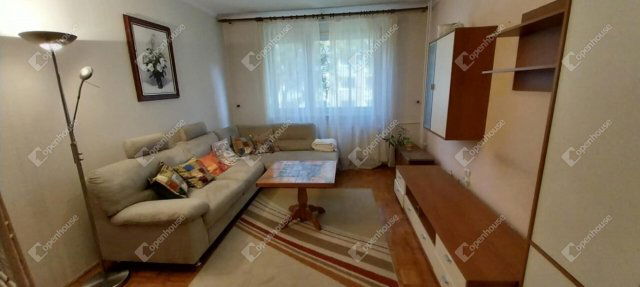 Eladó panellakás, Győrött 51.9 M Ft, 2 szobás