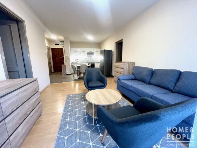 Kiadó téglalakás, albérlet, Szegeden 220 E Ft / hó, 3 szobás
