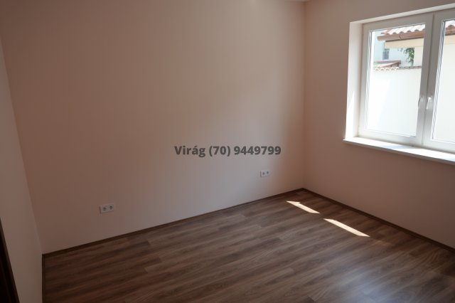 Eladó családi ház, Debrecenben 135 M Ft, 5 szobás