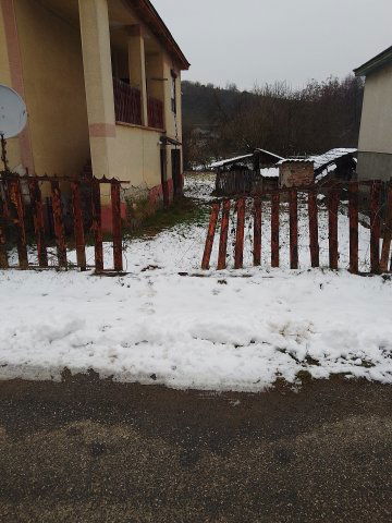 Eladó családi ház, Bárnán 12 M Ft, 4 szobás