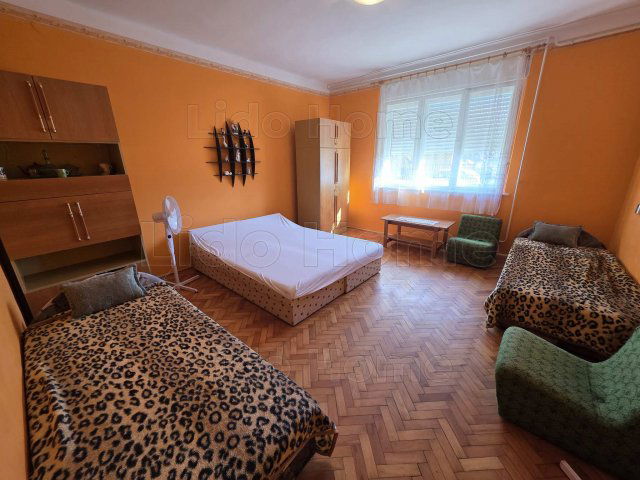 Eladó családi ház, Balatonbogláron 89.9 M Ft, 3 szobás