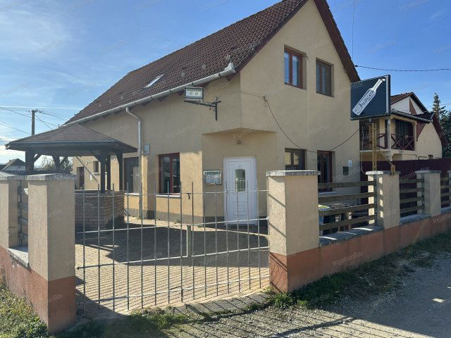 Eladó hotel, Kazincbarcikán 65 M Ft, 5 szobás