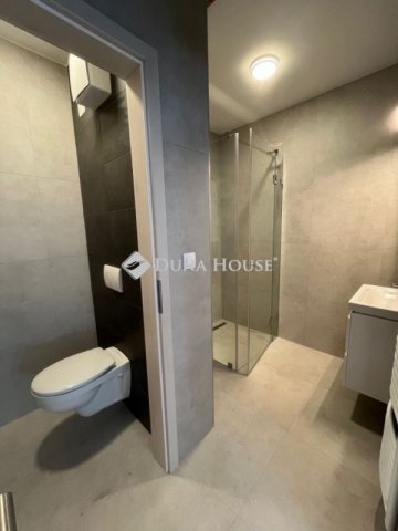 Kiadó téglalakás, albérlet, Pécsett 235 E Ft / hó, 2 szobás