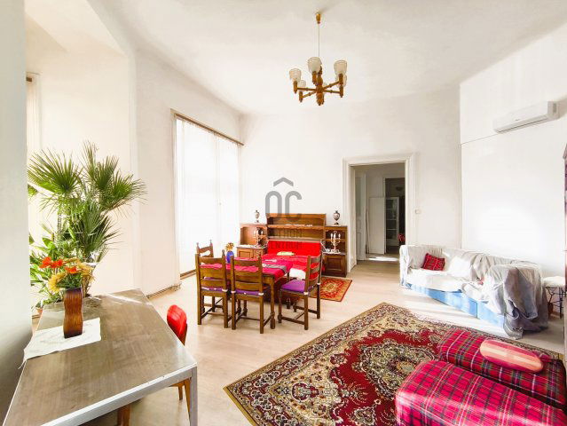 Eladó téglalakás, Budapesten, VIII. kerületben, Baross utcában