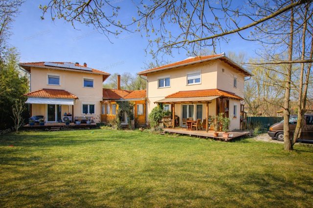 Eladó sorház, Veresegyházon 108.7 M Ft, 5 szobás