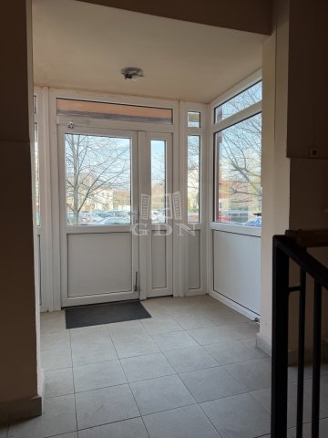 Eladó téglalakás, Szigetszentmiklóson 61.5 M Ft, 2+1 szobás