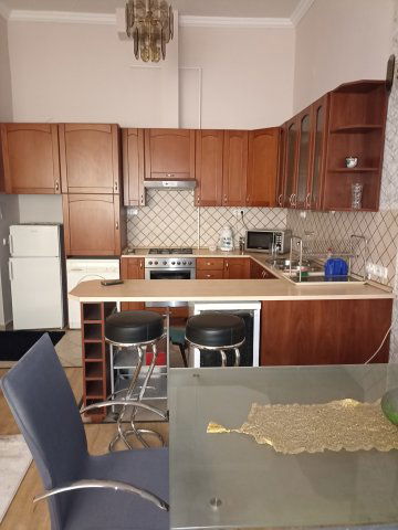 Kiadó téglalakás, albérlet, VII. kerületben, Király utcában