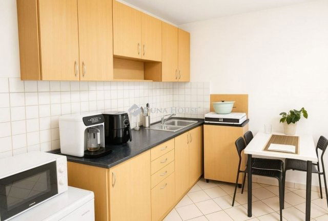 Eladó téglalakás, Kapuváron 52.8 M Ft, 3 szobás