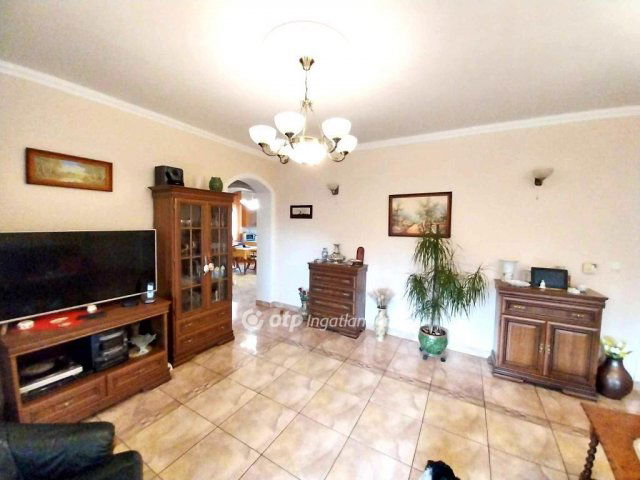 Eladó családi ház, Nyírtelken 84.9 M Ft, 4+1 szobás