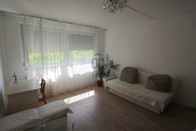 Eladó panellakás, Kecskeméten 29.99 M Ft, 1 szobás