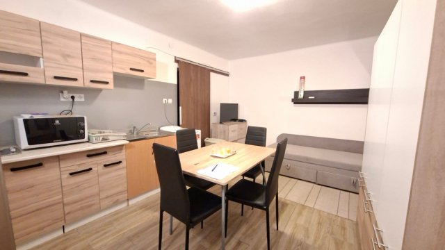 Kiadó téglalakás, albérlet, Pécsett 110 E Ft / hó, 1 szobás