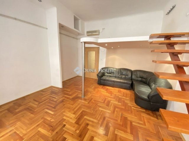 Eladó téglalakás, Budapesten, VI. kerületben 79.9 M Ft