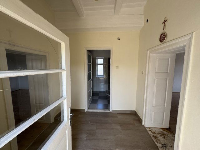 Eladó családi ház, Átányon 10.9 M Ft, 2 szobás