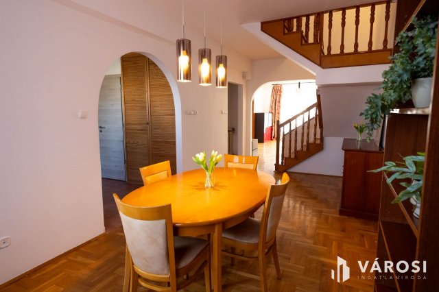 Eladó téglalakás, Debrecenben 144.9 M Ft, 5 szobás