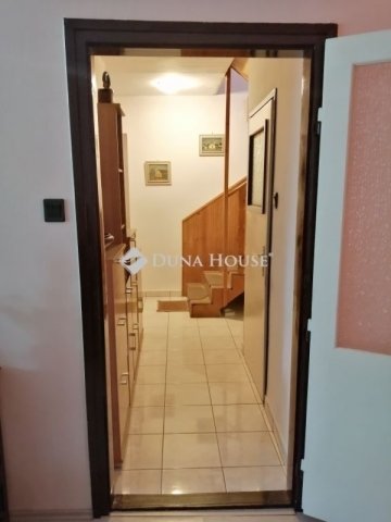 Eladó családi ház, Kecskeméten 149 M Ft, 7 szobás