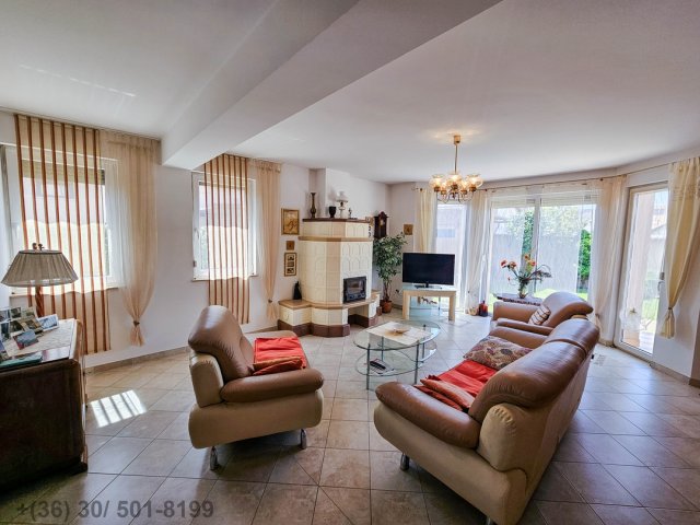 Eladó családi ház, Debrecenben 129.9 M Ft, 5 szobás