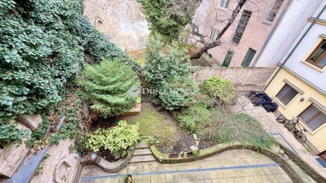 Eladó téglalakás, Budapesten, I. kerületben 159 M Ft, 3 szobás