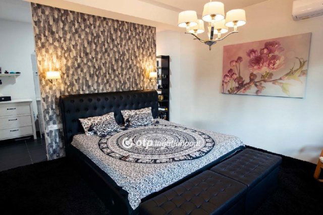 Eladó családi ház, Budapesten, II. kerületben 295 M Ft