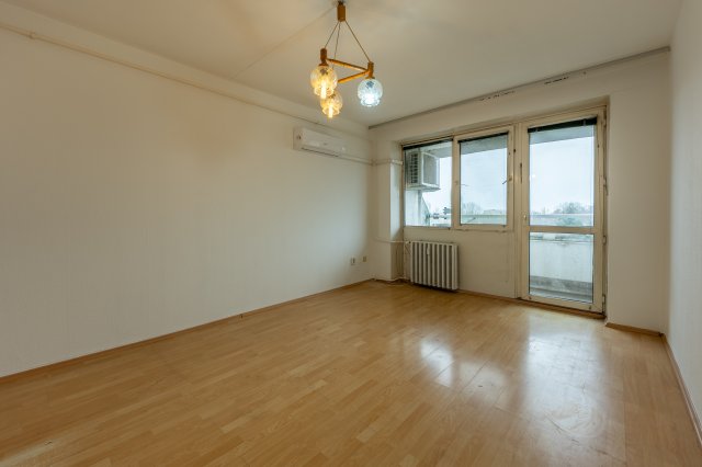 Eladó panellakás, Budapesten, XXI. kerületben, Zöldfa utcában