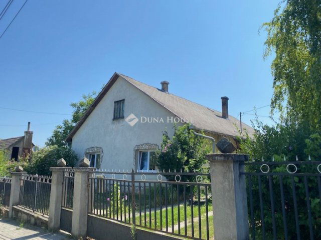 Eladó családi ház, Bodméren 58 M Ft, 3 szobás